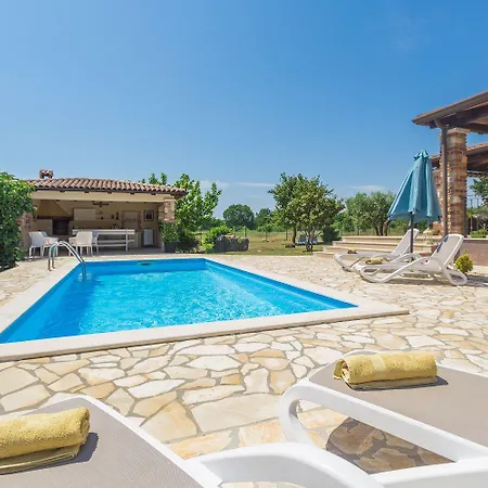 Traumhafte Mit Privatpool, Tischtennis, Babybett, Hundefreundlich *