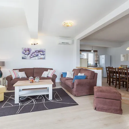Traumhafte Mit Privatpool, Tischtennis, Babybett, Hundefreundlich *