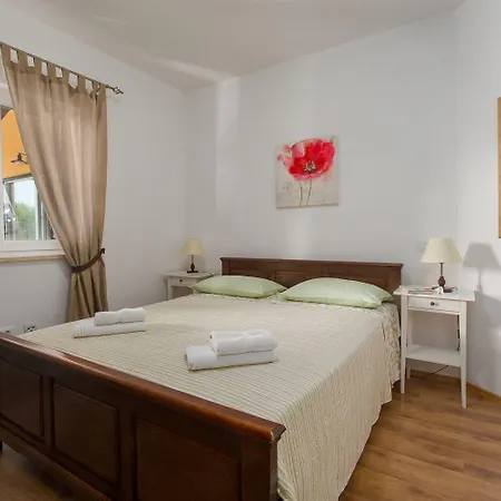 Vikendica Traumhafte Mit Privatpool, Tischtennis, Babybett, Hundefreundlich *