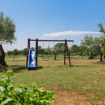 Traumhafte Mit Privatpool, Tischtennis, Babybett, Hundefreundlich Vikendica