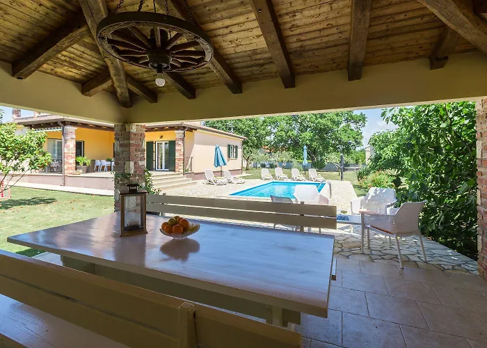 Traumhafte Mit Privatpool, Tischtennis, Babybett, Hundefreundlich Tatil Evi *