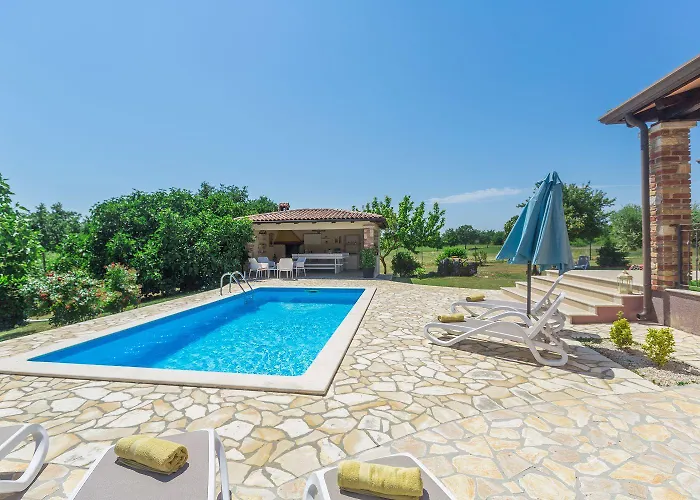 Tatil Evi Traumhafte Mit Privatpool, Tischtennis, Babybett, Hundefreundlich *