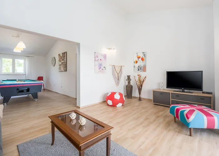 Traumhafte Mit Privatpool, Tischtennis, Babybett, Hundefreundlich Tatil Evi *