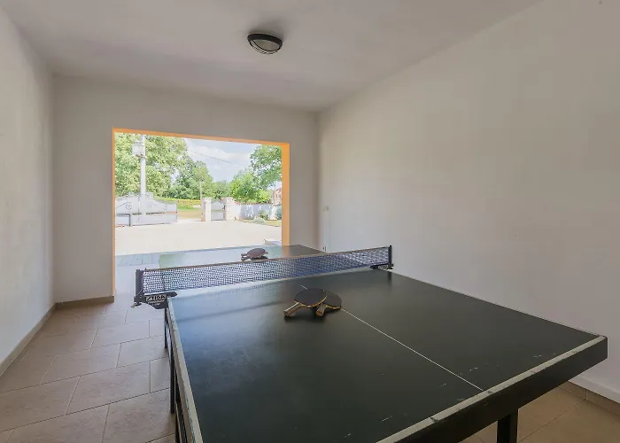 Traumhafte Mit Privatpool, Tischtennis, Babybett, Hundefreundlich